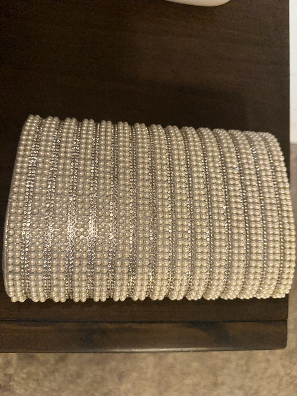 Olga Berg Elegant White Crystal Chain Shoulder Bag pearls and diamond - Picture 5 of 9